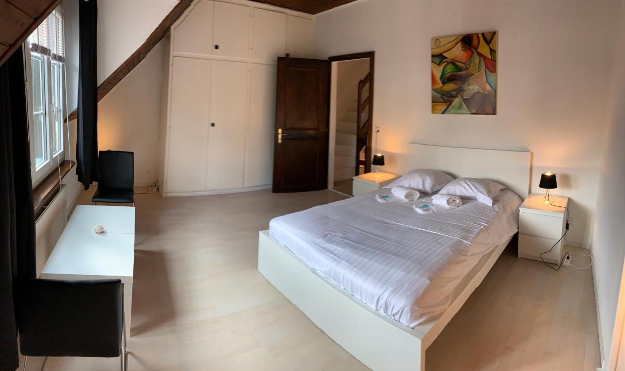 Luxury Duplex Vue Chateau Neuchâtel Exteriör bild